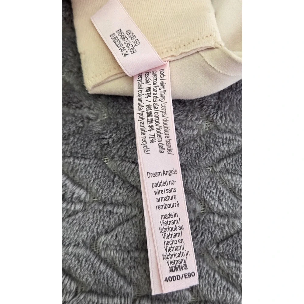 Victoria's Secret Dream Angels Padded No Wire Wireless Bra Beige Nude 40DD
